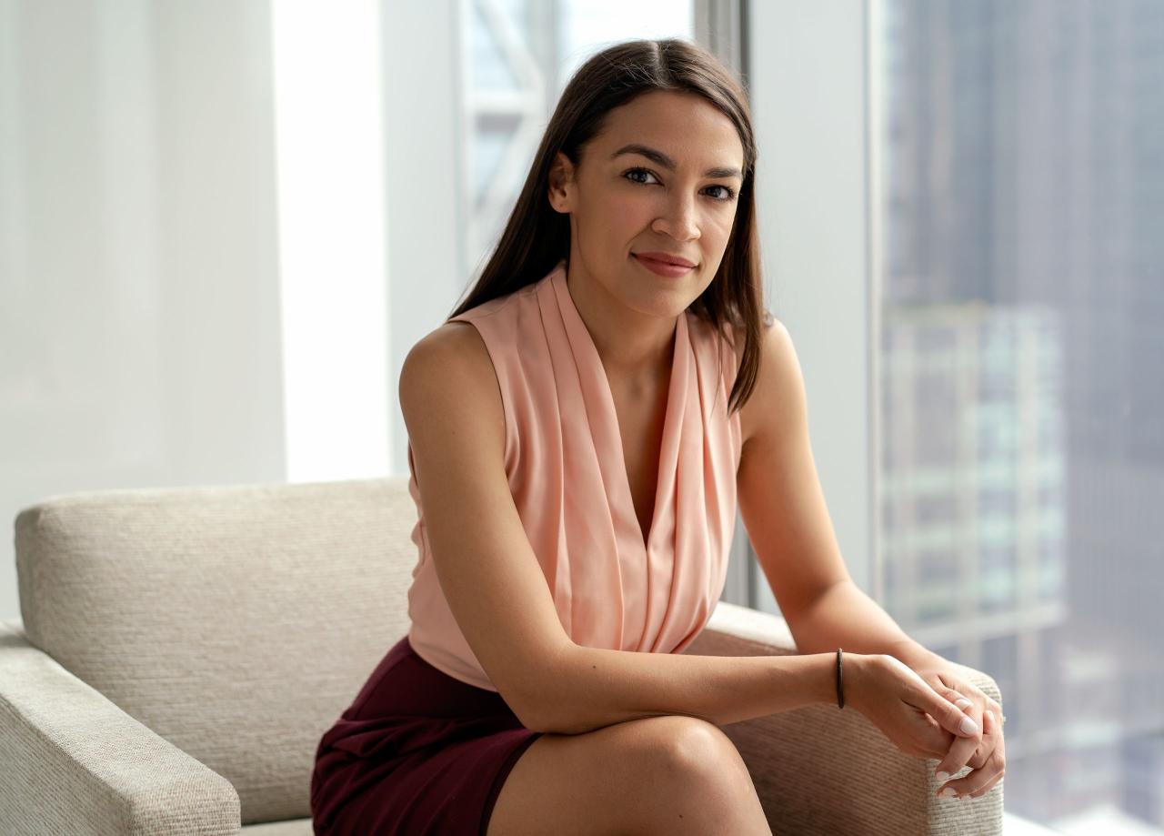 Alexandria Ocasio-Cortez on the 2020 Presidential Race and Trump's Crisis at the Border | The New Yorker