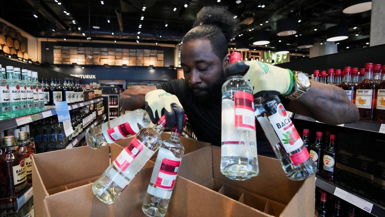 Canadians Rush to Buy Stockpiles of Boycotted U.S. Liquor - The New York Times