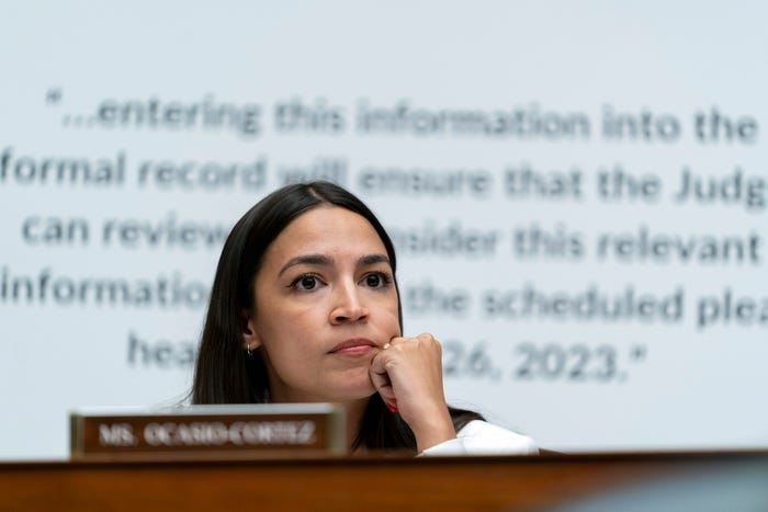 AOC: We May Be in AI Bubble With '2008-Style' Economic Threat - Business Insider