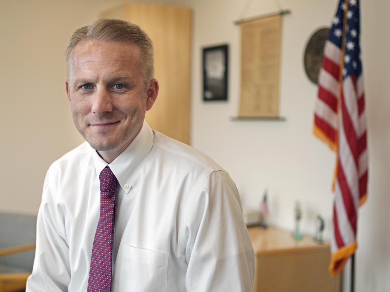 Đơn vị Điều tra Lực lượng của BCA sắp tròn một năm hoạt động và đang chịu sự giám sát chặt chẽ hơn bao giờ hết, với rất nhiều công việc liên quan đến các vụ nổ súng của cảnh sát.